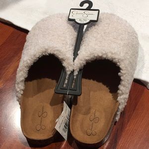 NWT Jessica Simpson Slippers/Shoes Sz 9/10